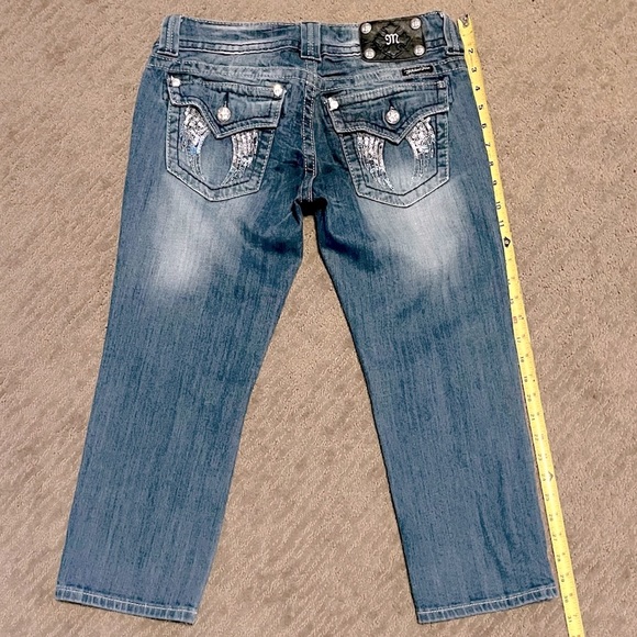 Miss Me Capris Sz28 Angel Wing Excellent Condition Hardly Worn, Beautiful Style - Picture 8 of 10